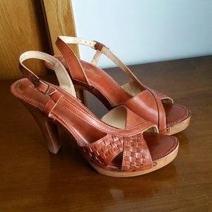 Vintage slingback heels basketweave leather